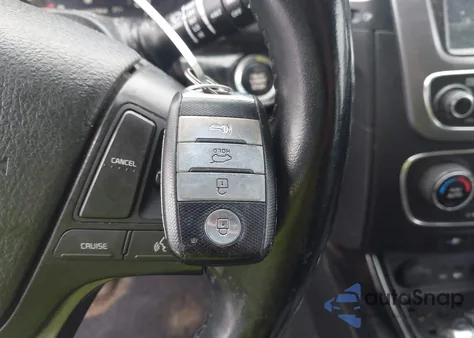 2014 Kia Sorento Ex V6 из США, поврежденный, VIN 5XYKUDA71EG538899